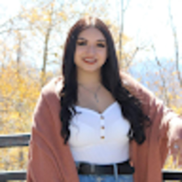 Meet your Posher, Monique - Picture 1 of 1